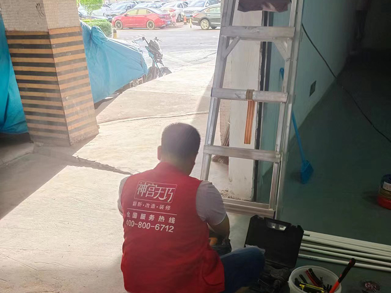 衛生間馬桶改蹲便器需要抬高多少？為什么要抬高地面呢？(圖1)