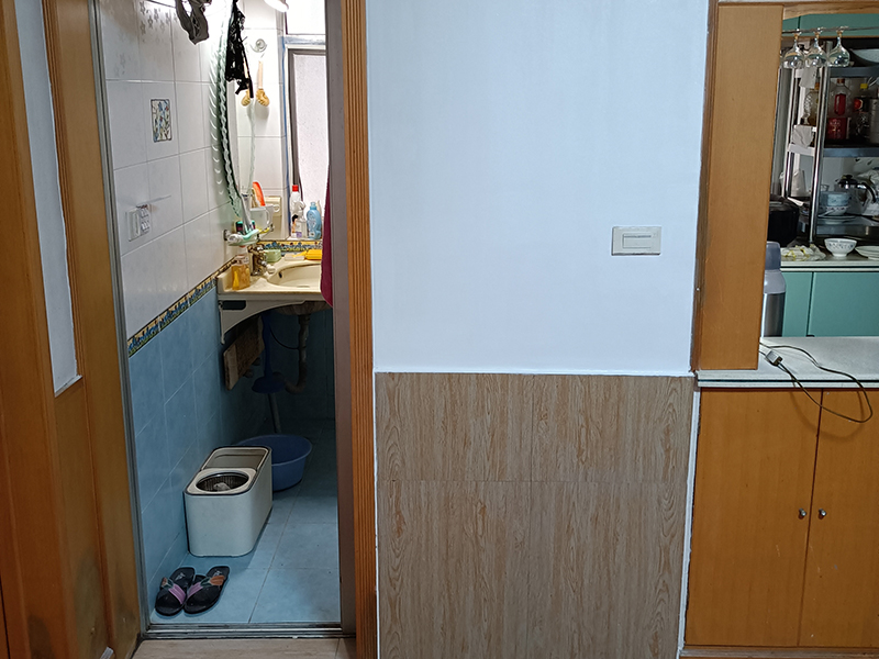  主臥衛(wèi)生間門對(duì)著床怎么裝修？該如何化解(圖2)