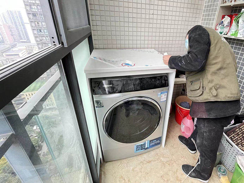 小戶型陽臺裝修如何增加收納空間？(圖3)