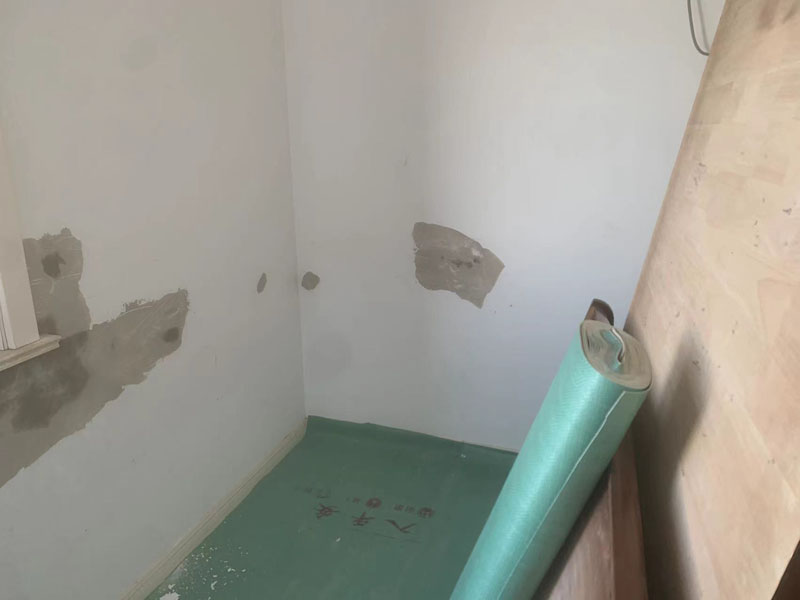 衛生間外墻返潮起皮怎么處理？(圖1)