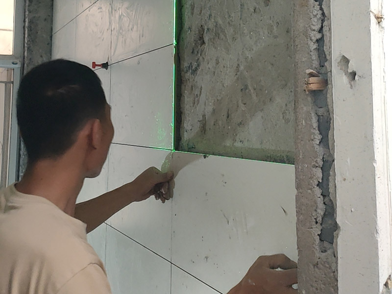 衛生間漏水重做防水需要砸墻磚嗎(圖1)